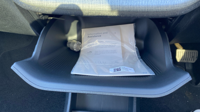 Volvo EX30 200kW SM Extended Range Ultra 69kWh 5dr Auto Electric Estate